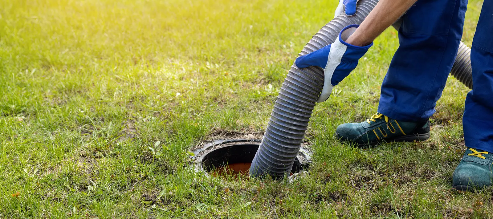 Professional septic tank pumping service